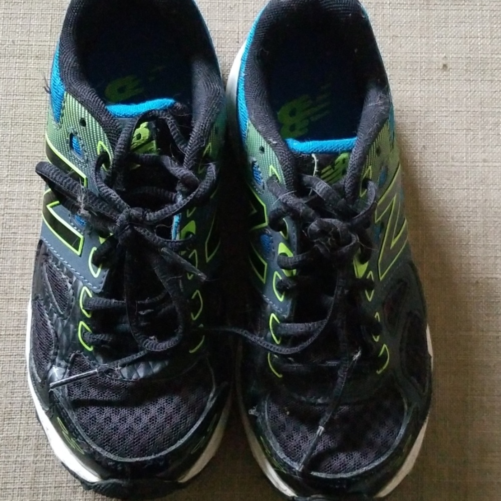 Boys new balance sneakers